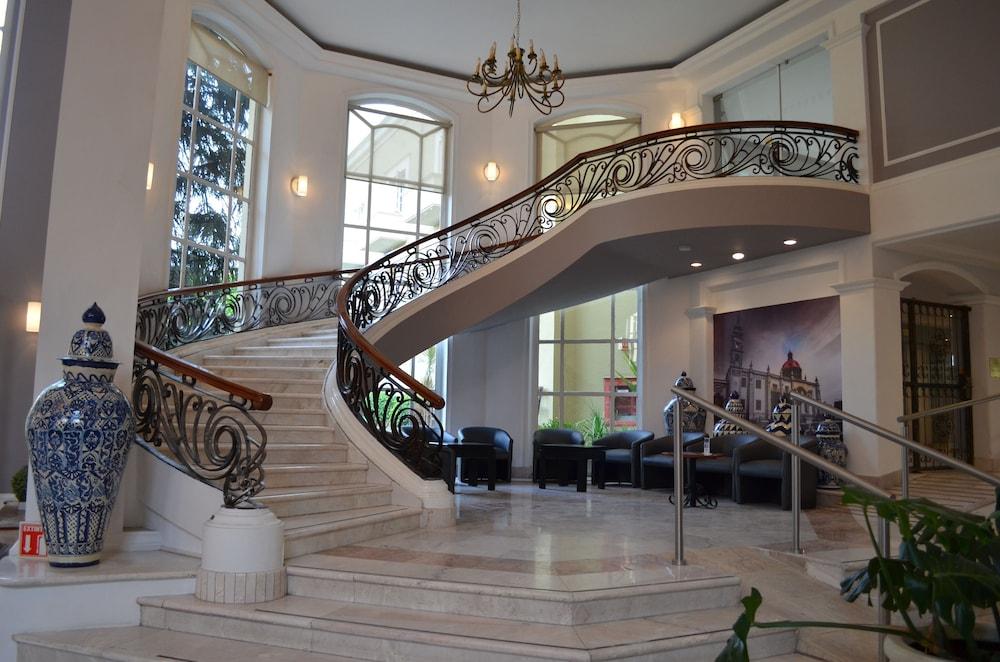 Plaza Camelinas Hotel Querétaro Kültér fotó