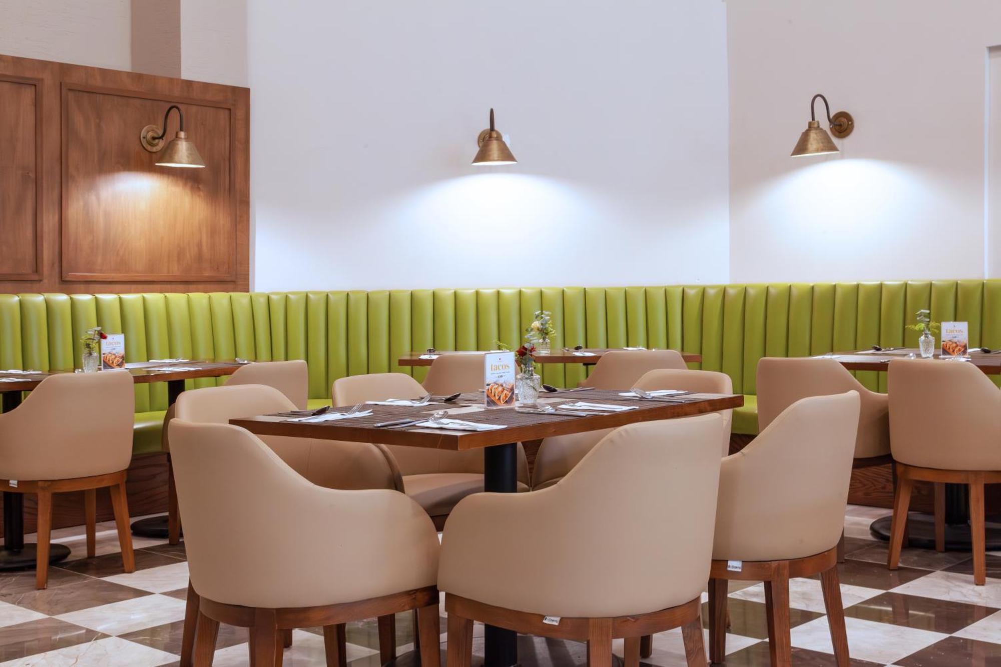 Plaza Camelinas Hotel Querétaro Kültér fotó