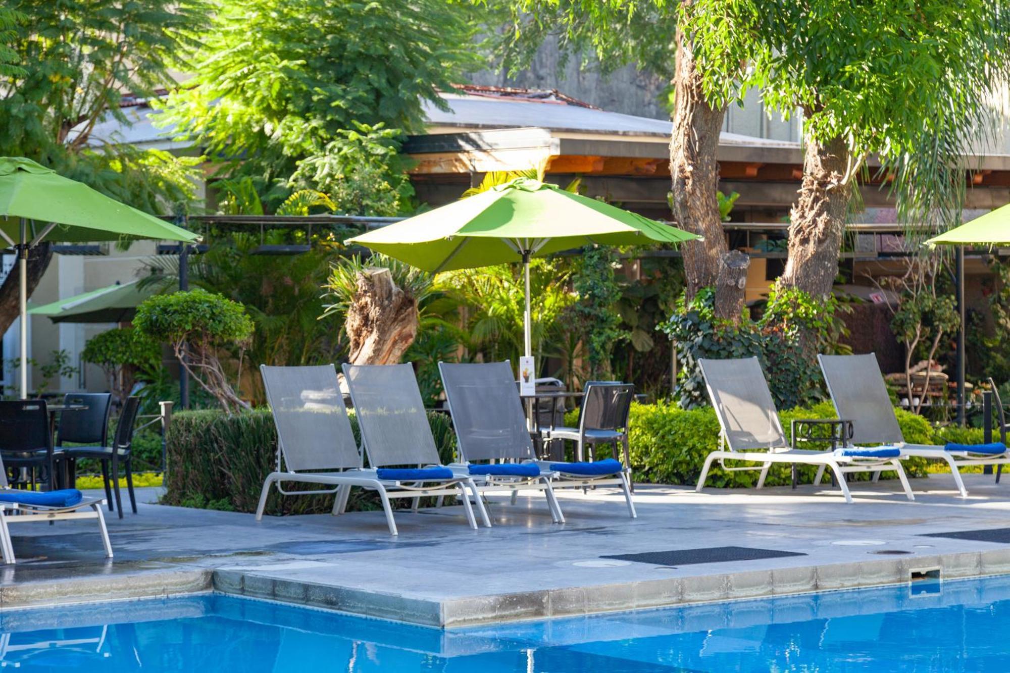 Plaza Camelinas Hotel Querétaro Kültér fotó