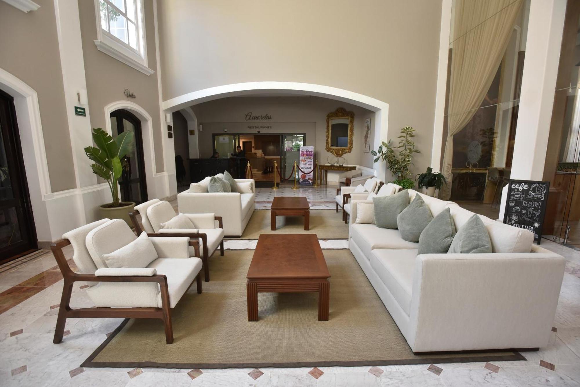 Plaza Camelinas Hotel Querétaro Kültér fotó