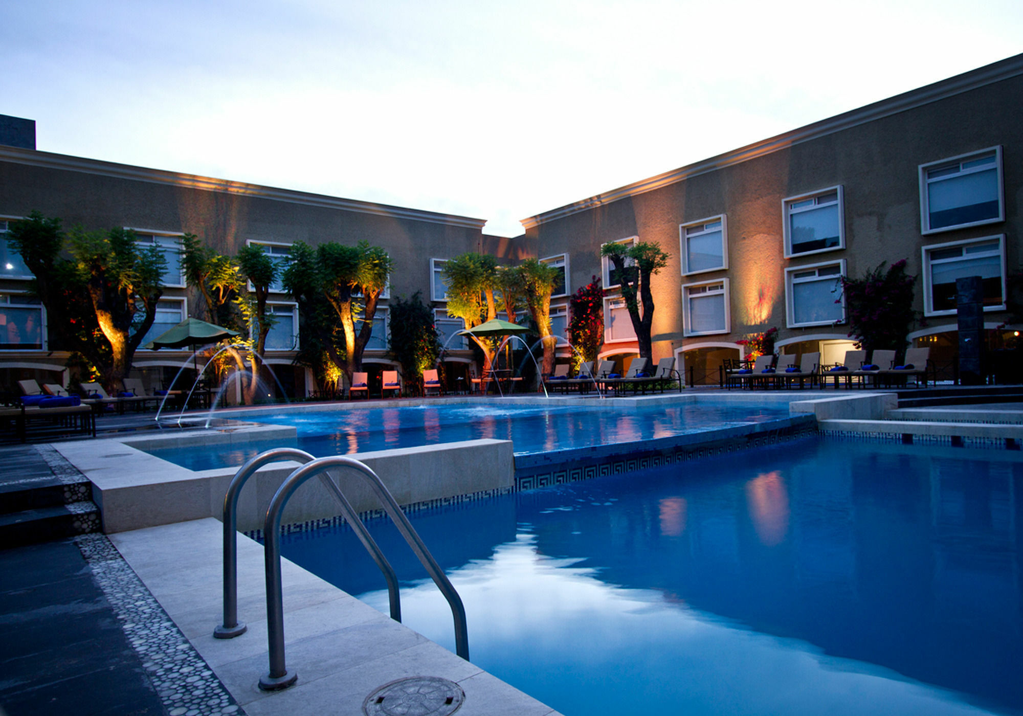 Plaza Camelinas Hotel Querétaro Kültér fotó